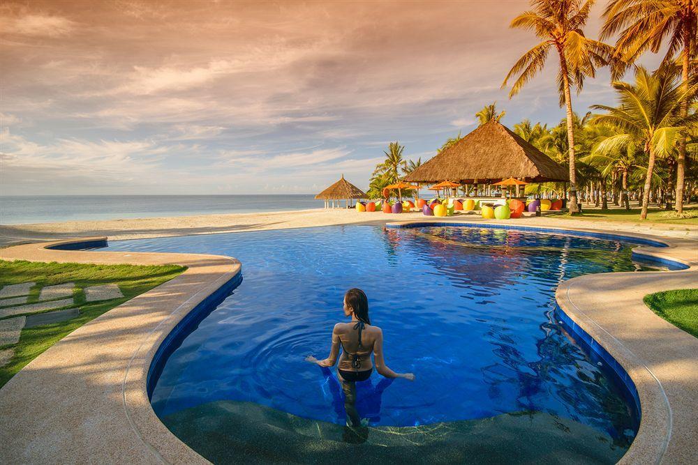 Oceanica Resort Panglao, Bohol Εξωτερικό φωτογραφία Infinity pool at the beach