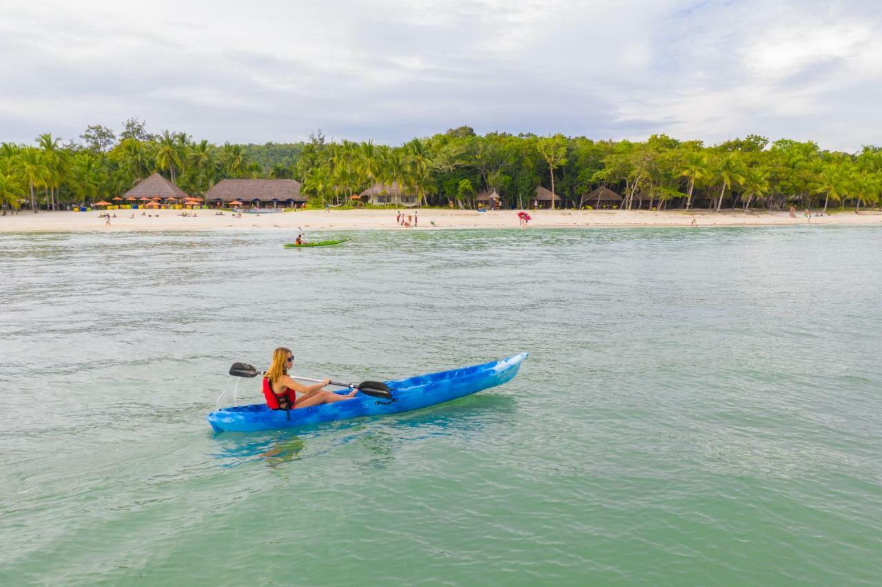 Oceanica Resort Panglao, Bohol Εξωτερικό φωτογραφία Kayaking at the beach